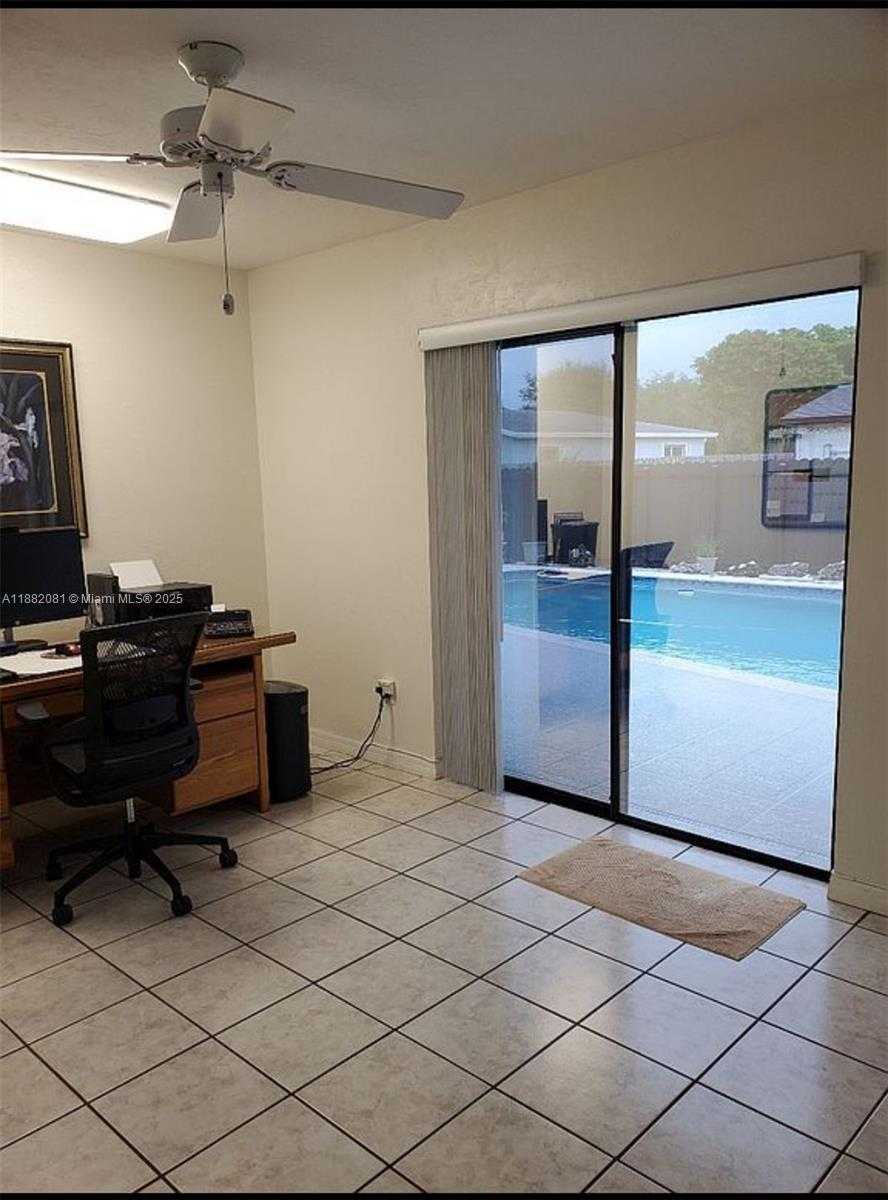 Small Image of 9817 SOUTH WEST 194TH ST, Cutler Bay Number 26