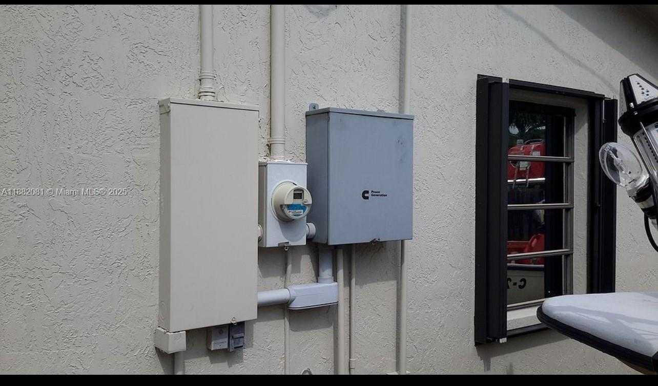 Small Image of 9817 SOUTH WEST 194TH ST, Cutler Bay Number 31