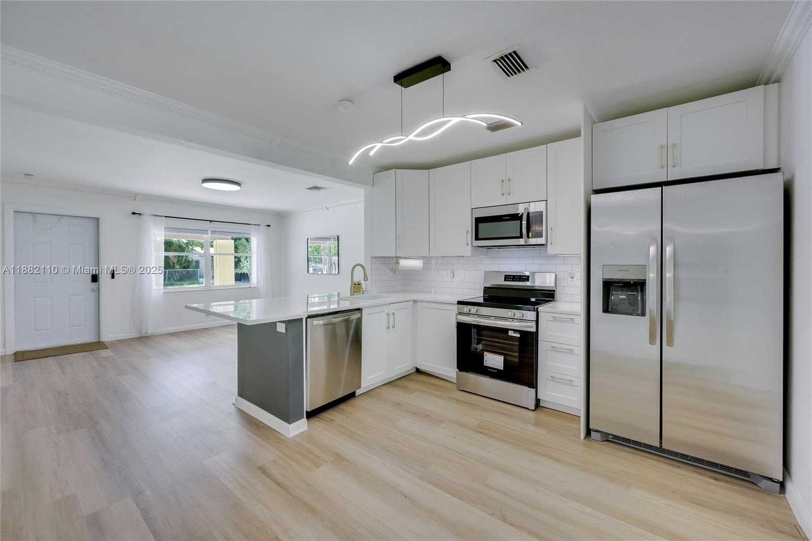 Small Image of 1529 NORTH WEST 2ND AVE, Fort Lauderdale Number 2