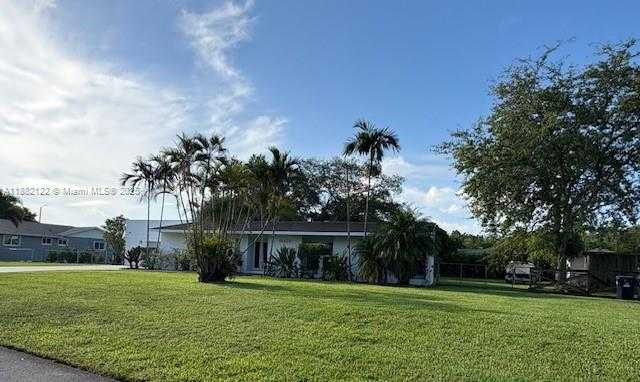 Small Image of 19420 SOUTH WEST 307TH ST, Homestead Number 16