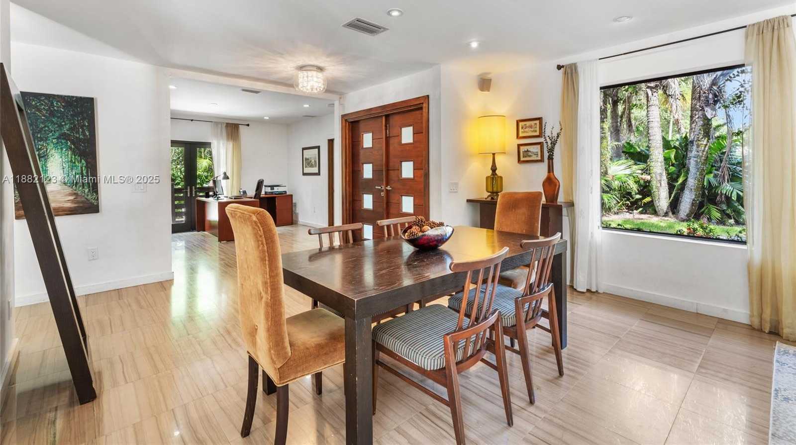 Small Image of 560 SABAL PALM RD, Miami Number 3