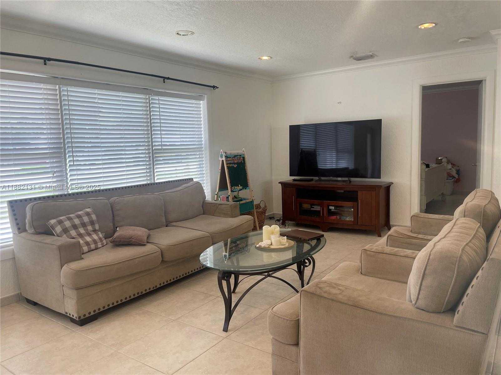 Small Image of 9361 SOUTH WEST 16TH ST, Miami Number 5