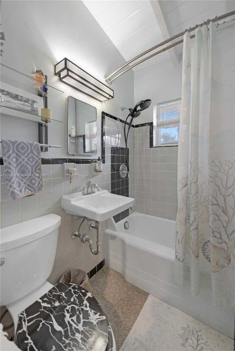 Small Image of 2248 SOUTH WEST 34TH WAY, Fort Lauderdale Number 25