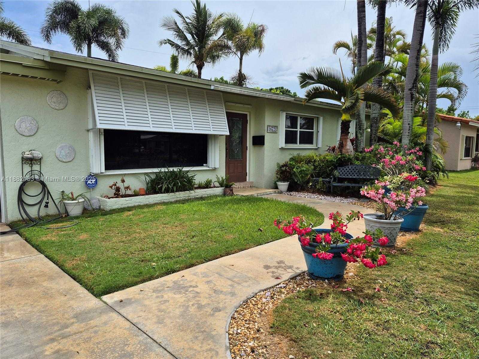Small Image of 16721 SOUTH WEST 298TH TER, Homestead Number 21