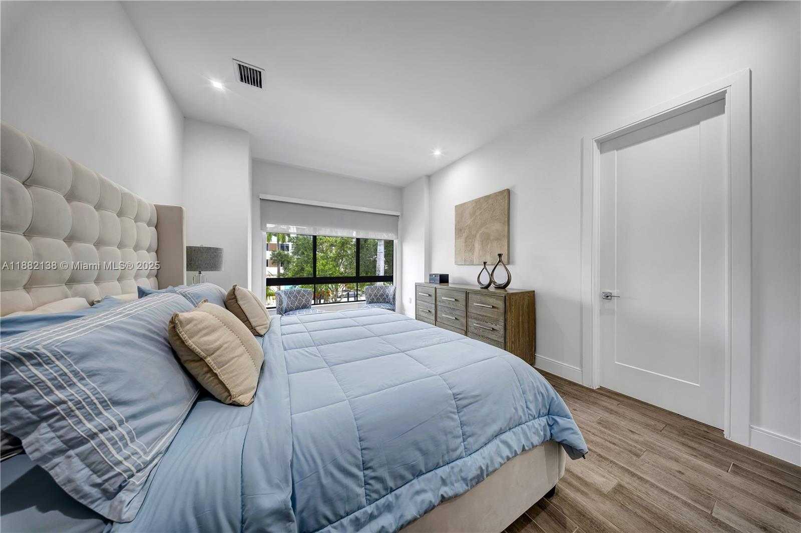 Small Image of 4757 NORTH WEST 85TH AVE, Doral Number 28