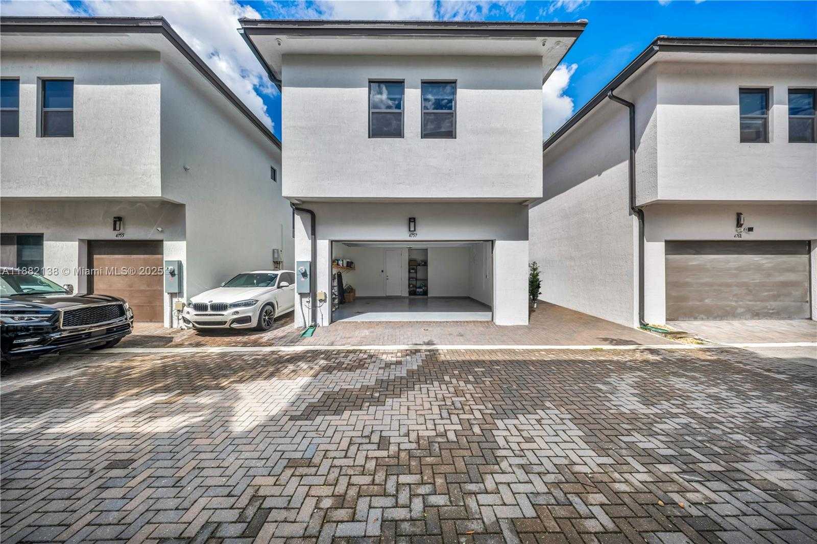 Small Image of 4757 NORTH WEST 85TH AVE, Doral Number 44