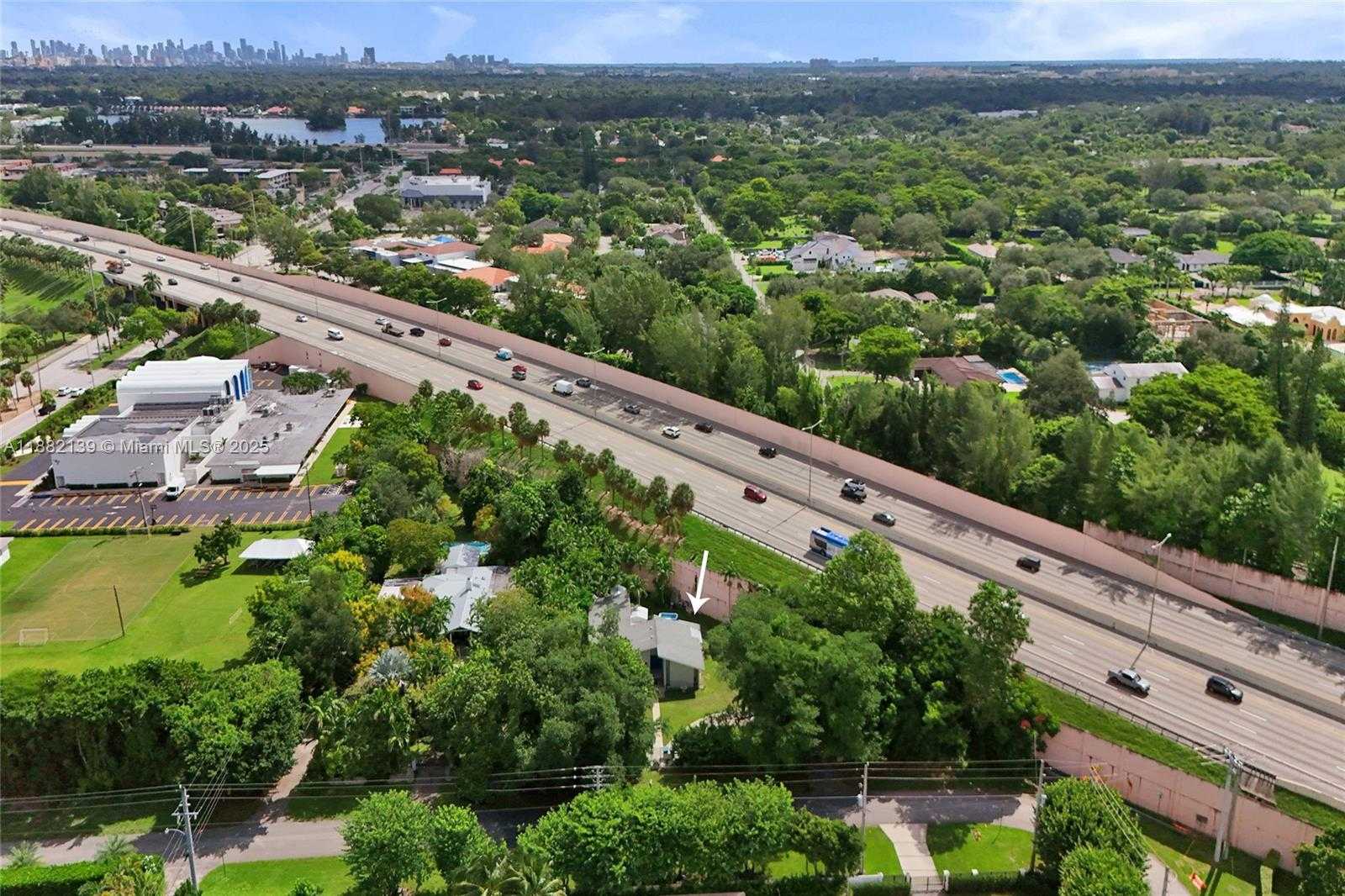 Small Image of 5785 SOUTH WEST 82ND AVE, Miami Number 11