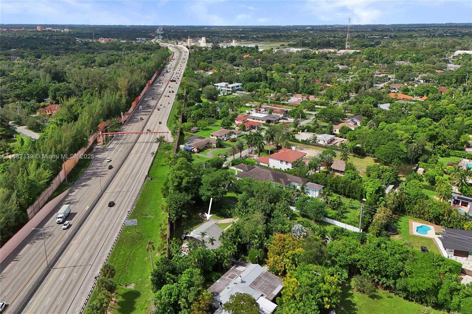 Small Image of 5785 SOUTH WEST 82ND AVE, Miami Number 16
