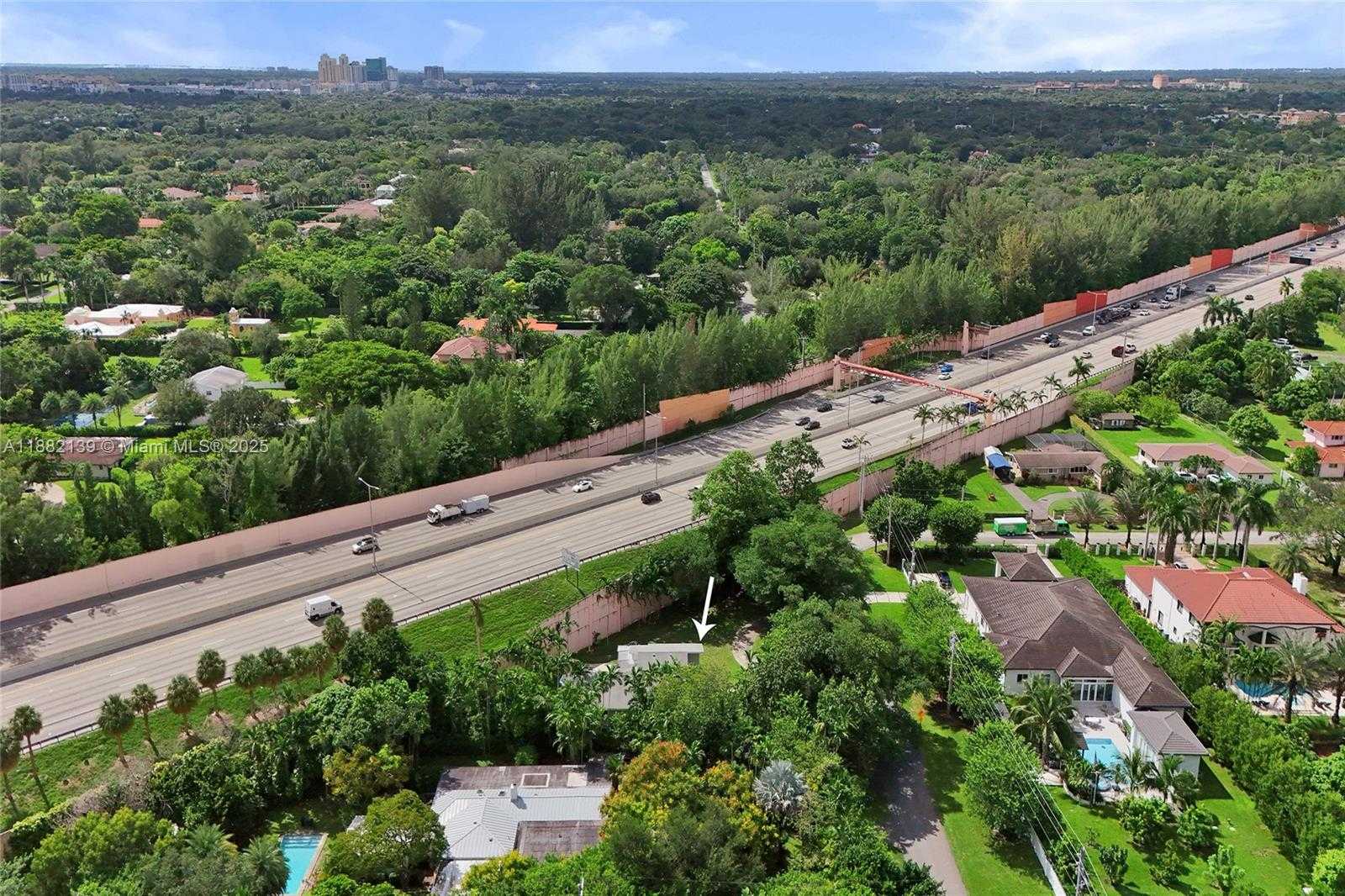 Small Image of 5785 SOUTH WEST 82ND AVE, Miami Number 17