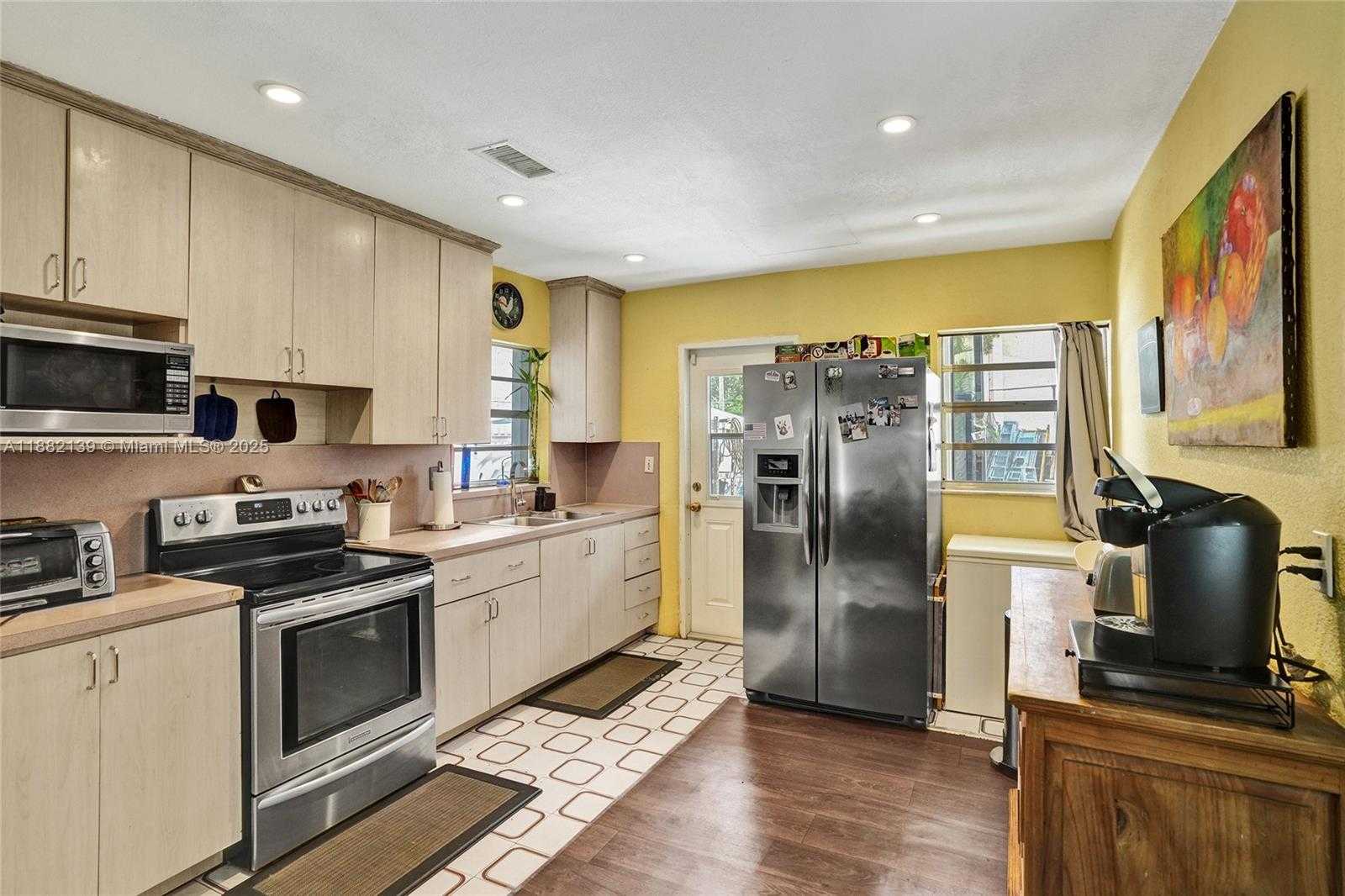 Small Image of 5785 SOUTH WEST 82ND AVE, Miami Number 33