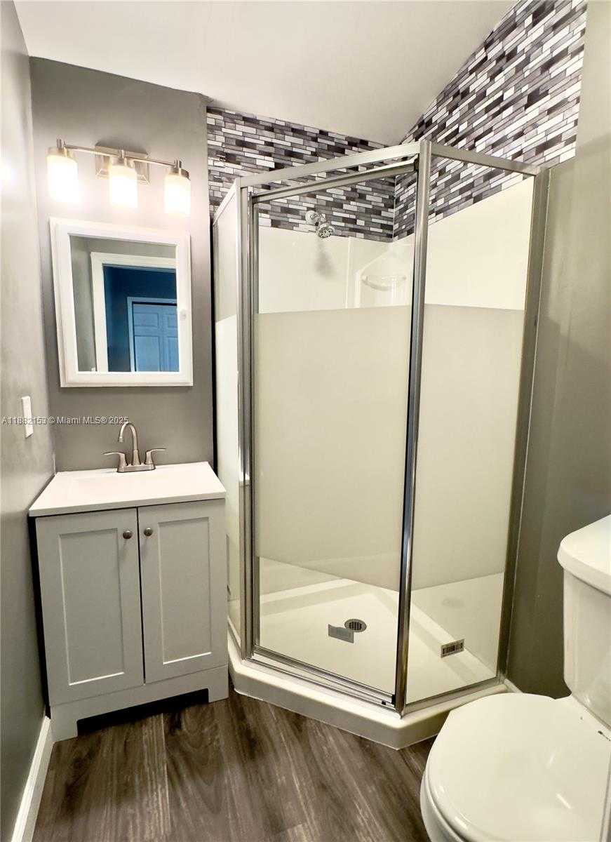 Small Image of 841 NORTH EAST 59TH ST, Oakland Park Number 16