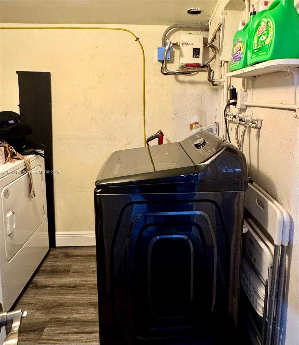 Small Image of 841 NORTH EAST 59TH ST, Oakland Park Number 19