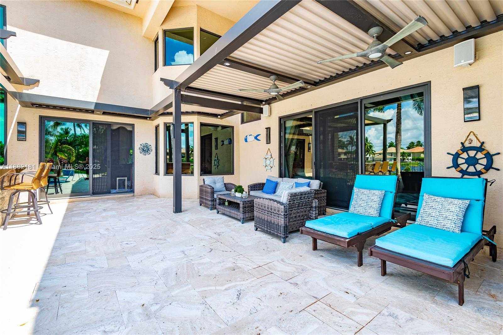 Small Image of 8747 CARAWAY LAKE CT, Boynton Beach Number 14
