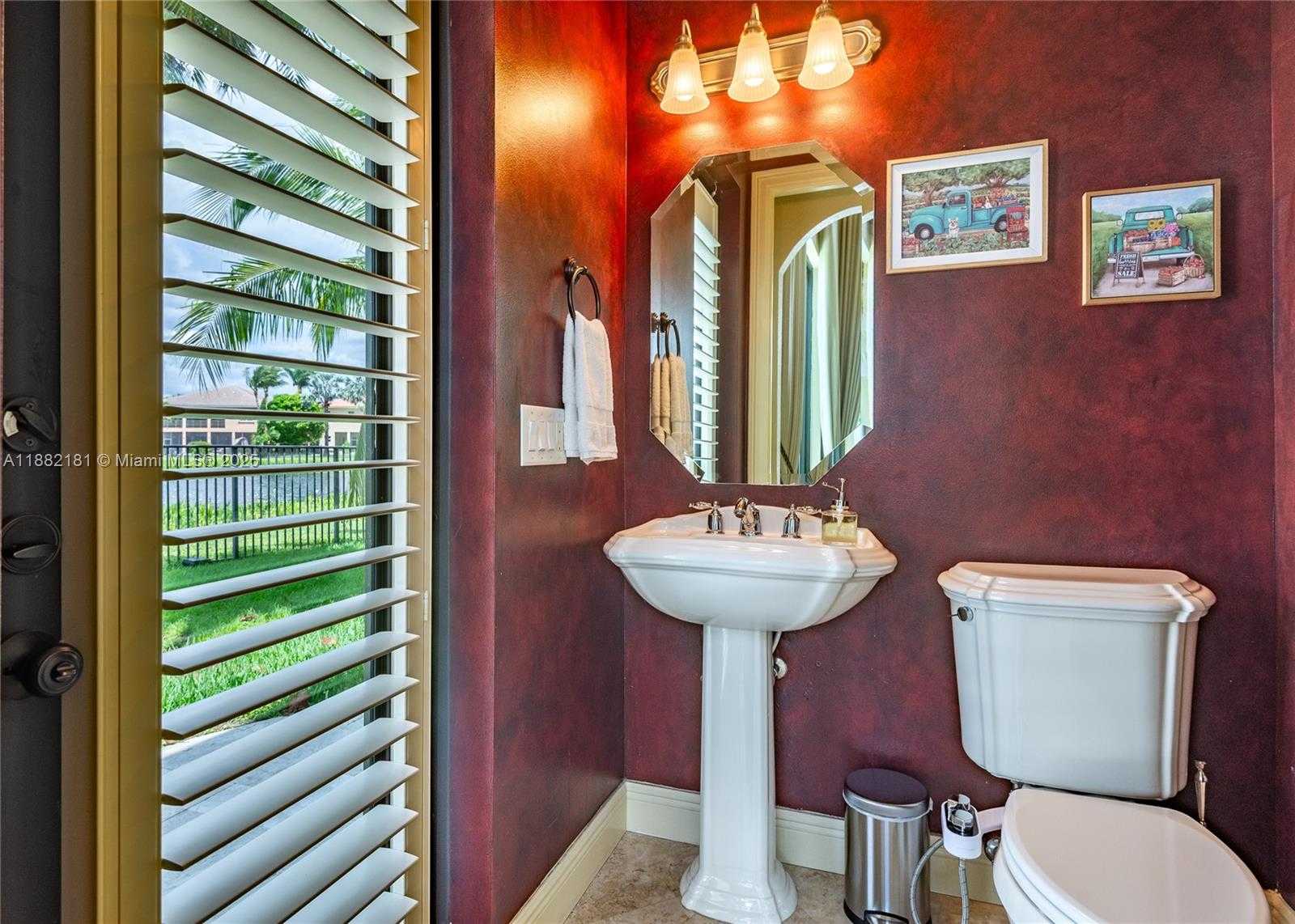 Small Image of 8747 CARAWAY LAKE CT, Boynton Beach Number 19