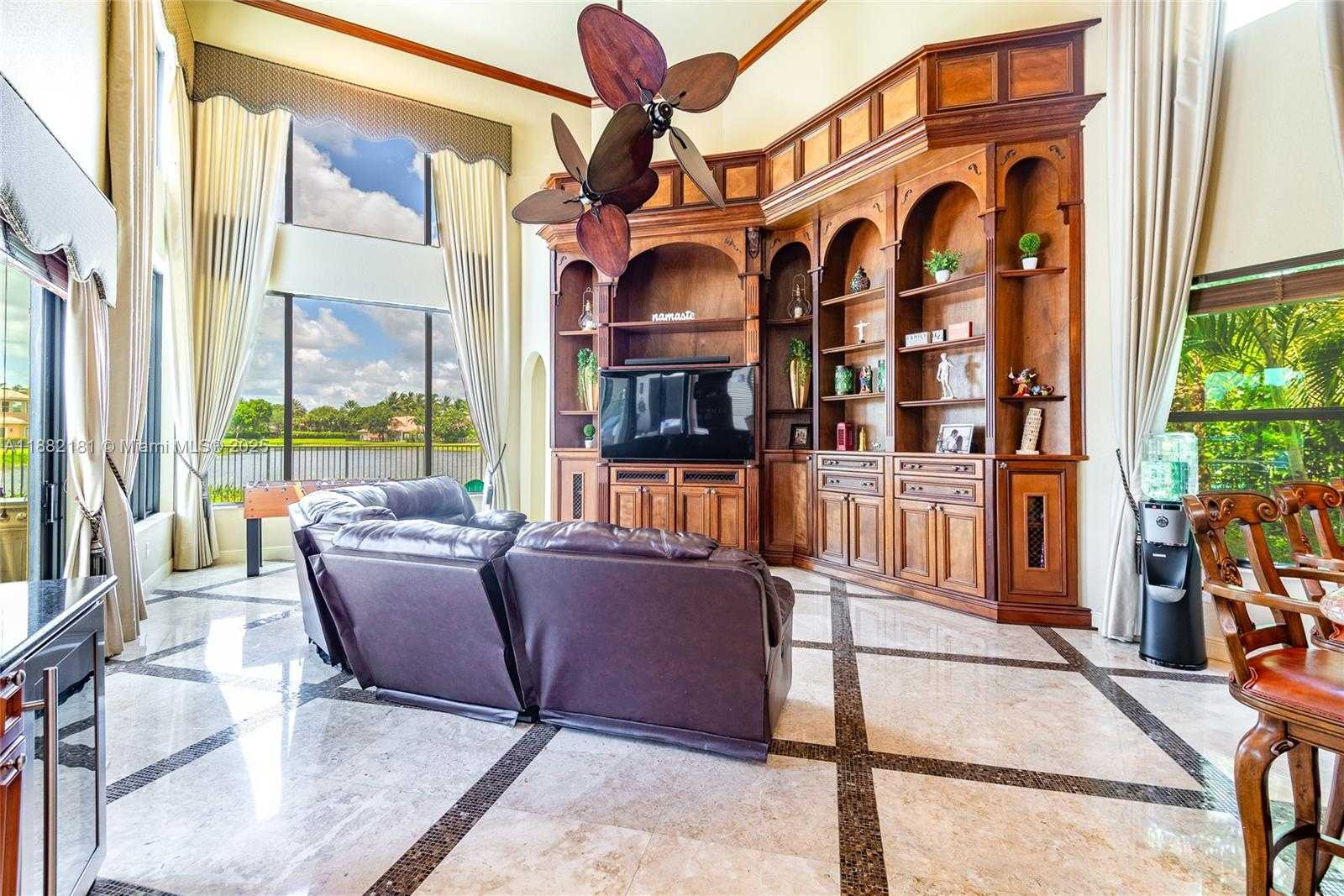 Small Image of 8747 CARAWAY LAKE CT, Boynton Beach Number 21