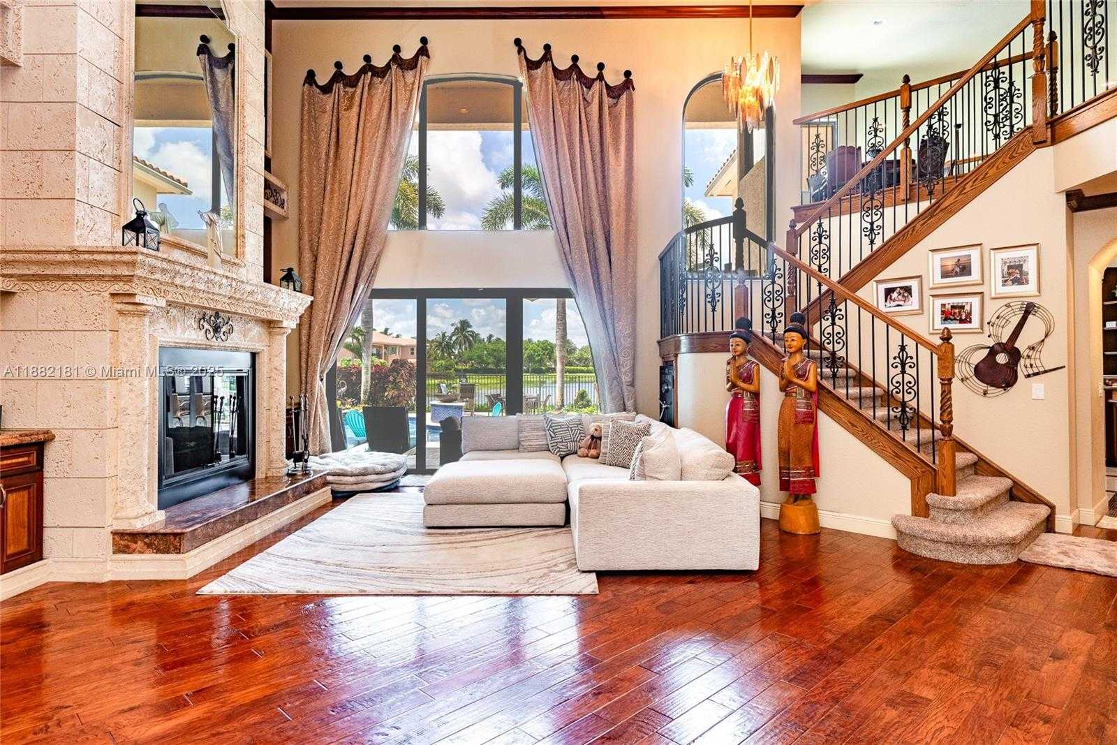 Small Image of 8747 CARAWAY LAKE CT, Boynton Beach Number 32