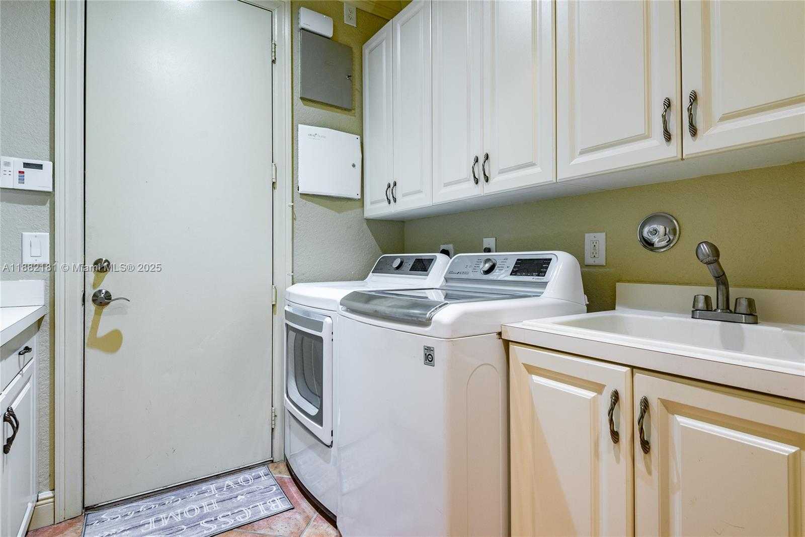 Small Image of 8747 CARAWAY LAKE CT, Boynton Beach Number 36