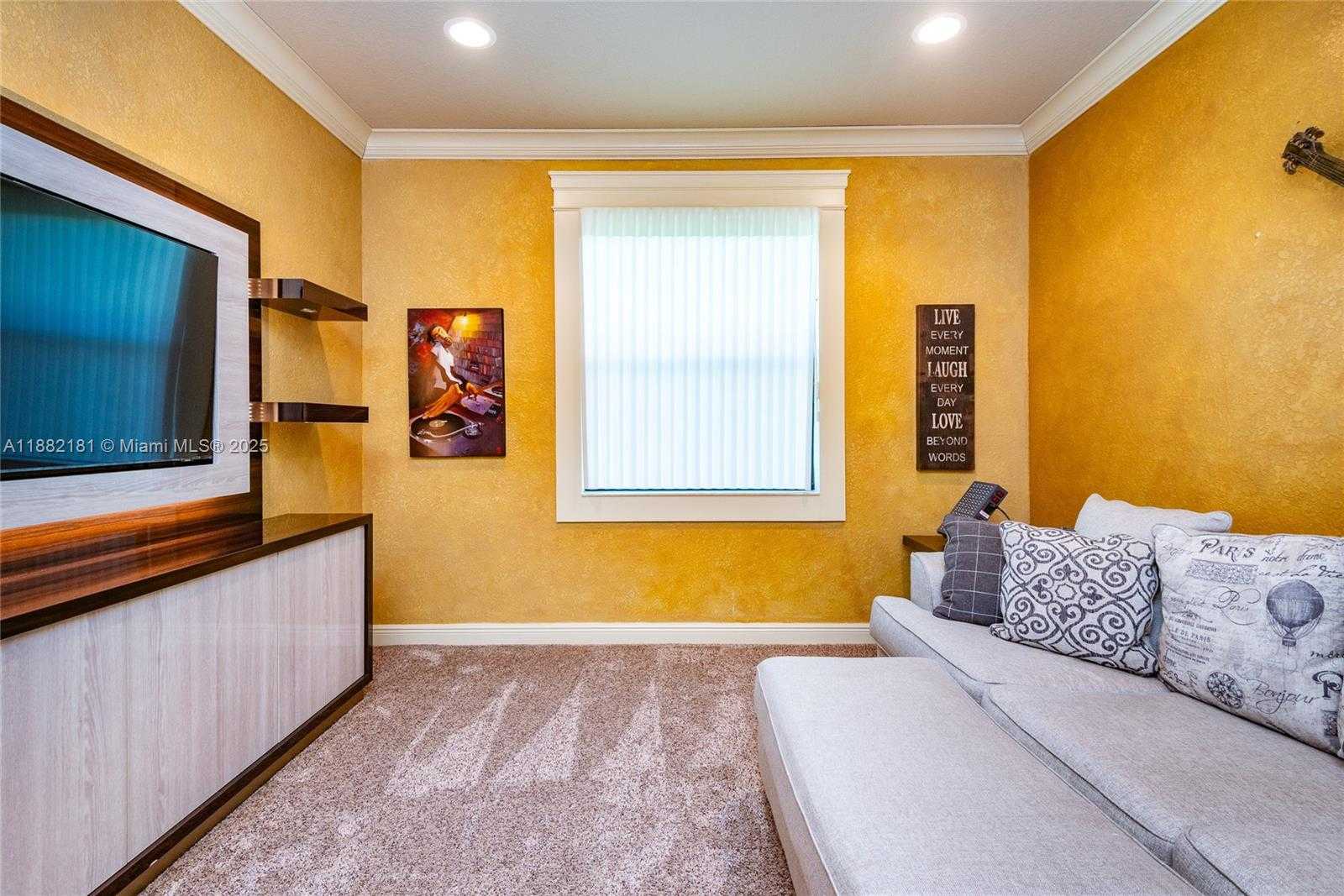 Small Image of 8747 CARAWAY LAKE CT, Boynton Beach Number 39