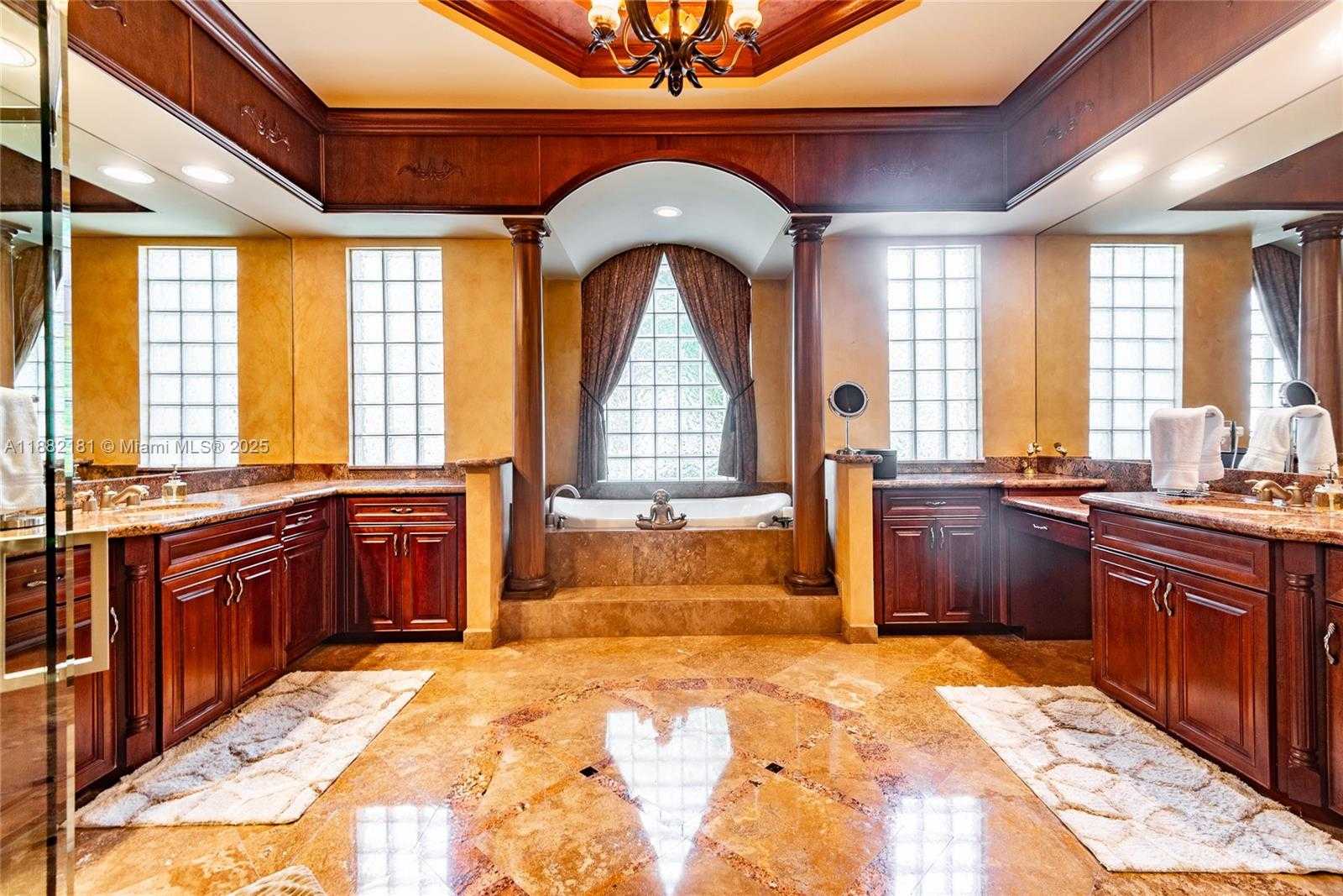 Small Image of 8747 CARAWAY LAKE CT, Boynton Beach Number 48