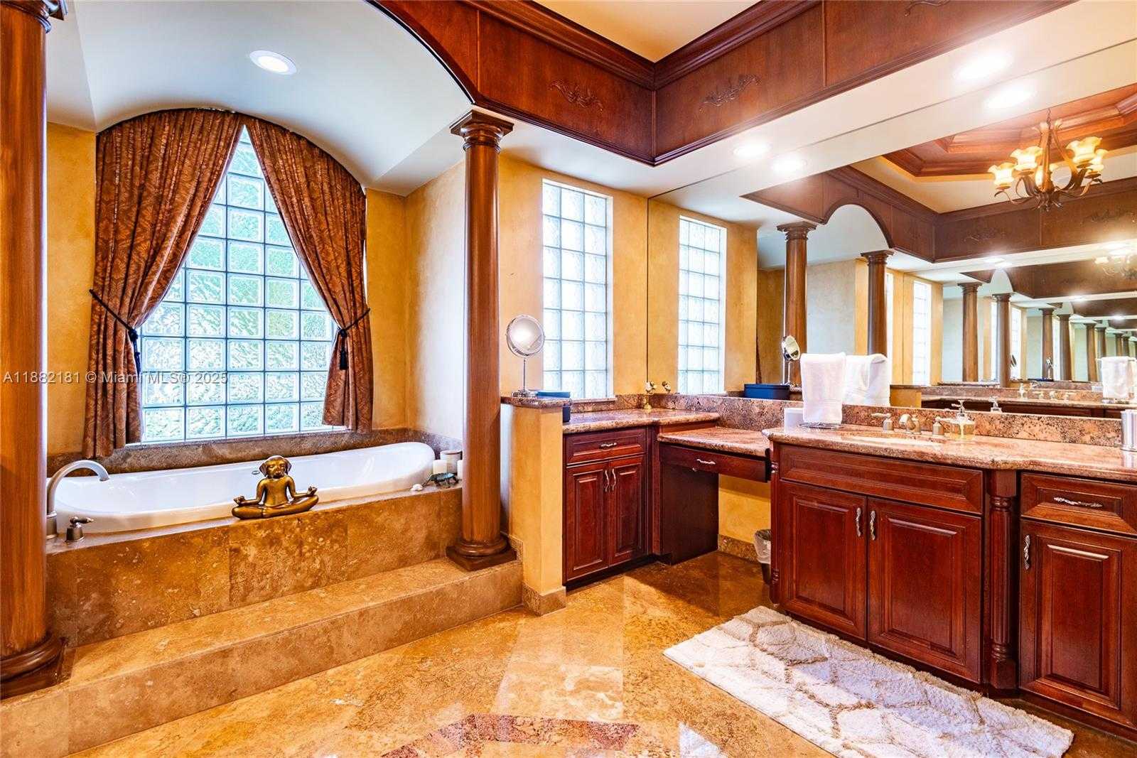 Small Image of 8747 CARAWAY LAKE CT, Boynton Beach Number 49