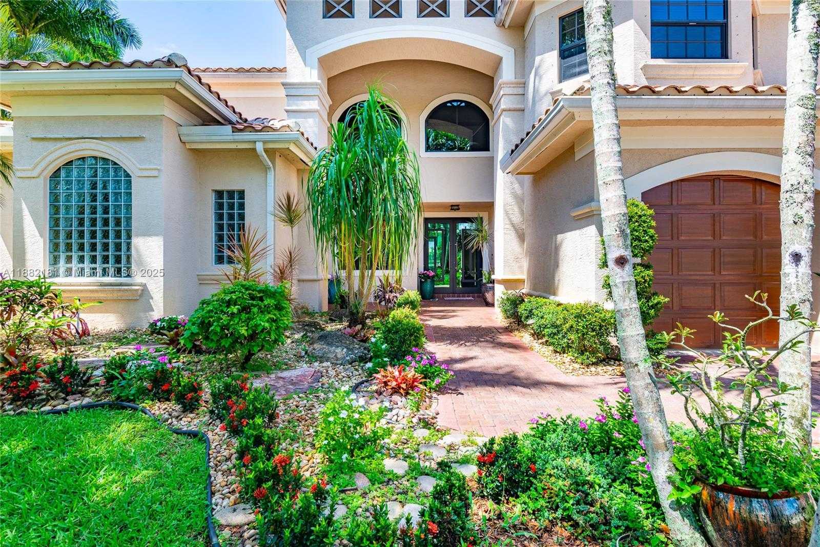 Small Image of 8747 CARAWAY LAKE CT, Boynton Beach Number 5