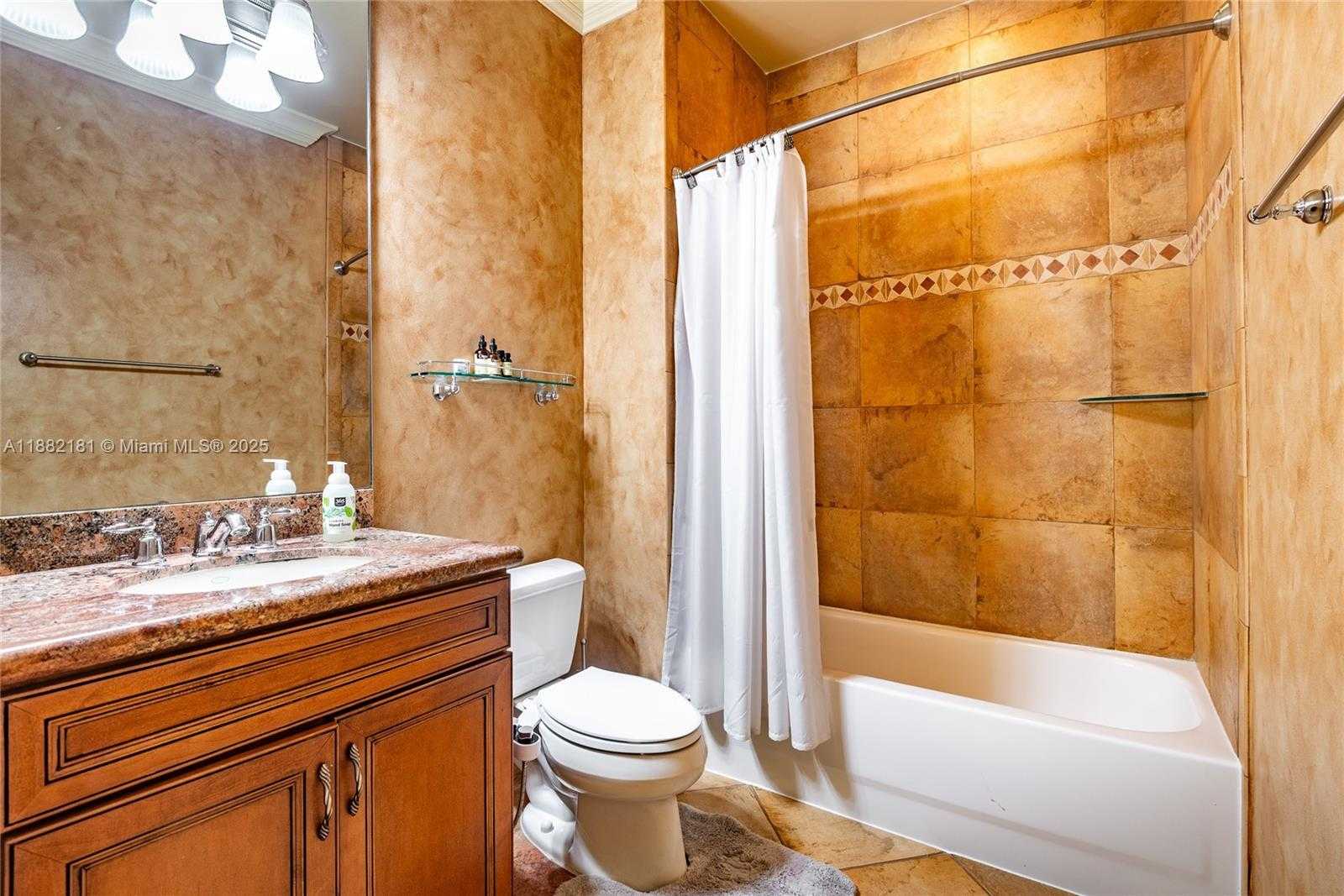 Small Image of 8747 CARAWAY LAKE CT, Boynton Beach Number 67