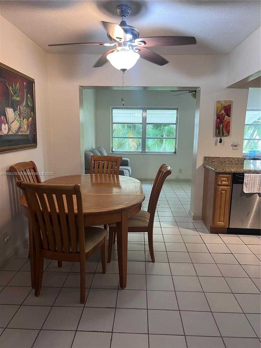 Small Image of 6806 NORTH WEST 75TH DR, Tamarac Number 10