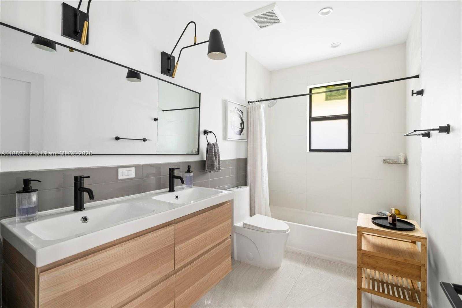 Small Image of 541 NORTH EAST 58TH ST, Miami Number 13