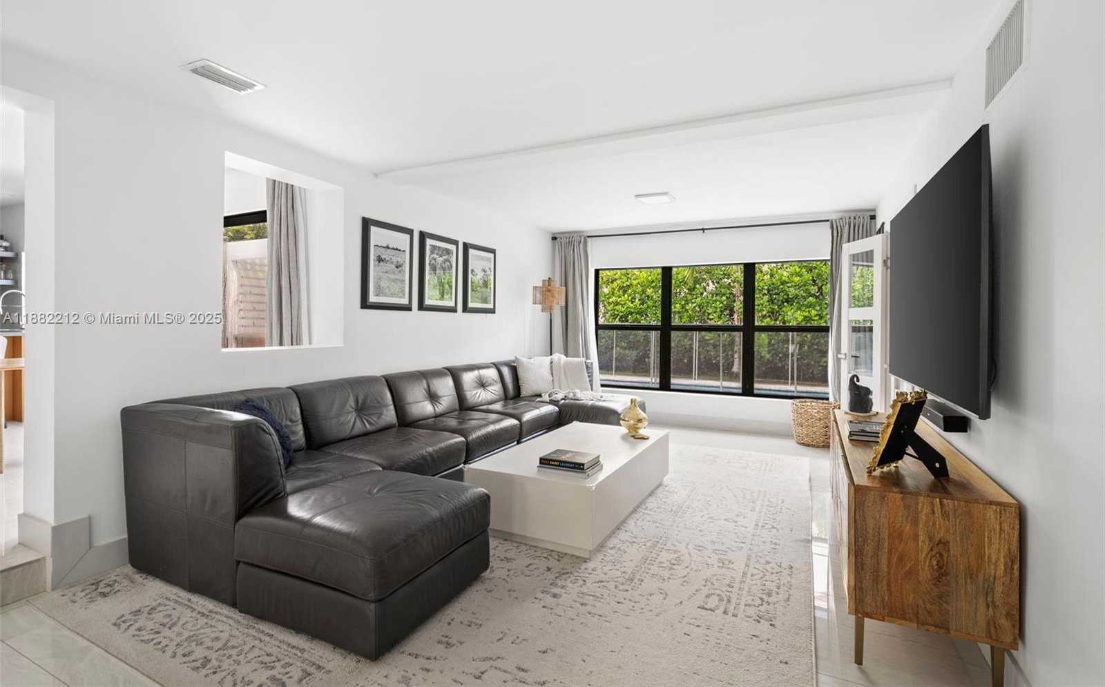 Small Image of 541 NORTH EAST 58TH ST, Miami Number 5