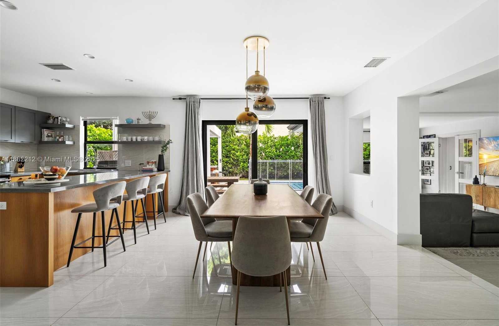 Small Image of 541 NORTH EAST 58TH ST, Miami Number 6