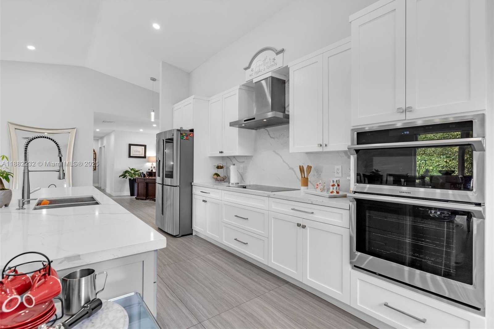 Small Image of 13925 SOUTH WEST 107TH TER, Miami Number 17