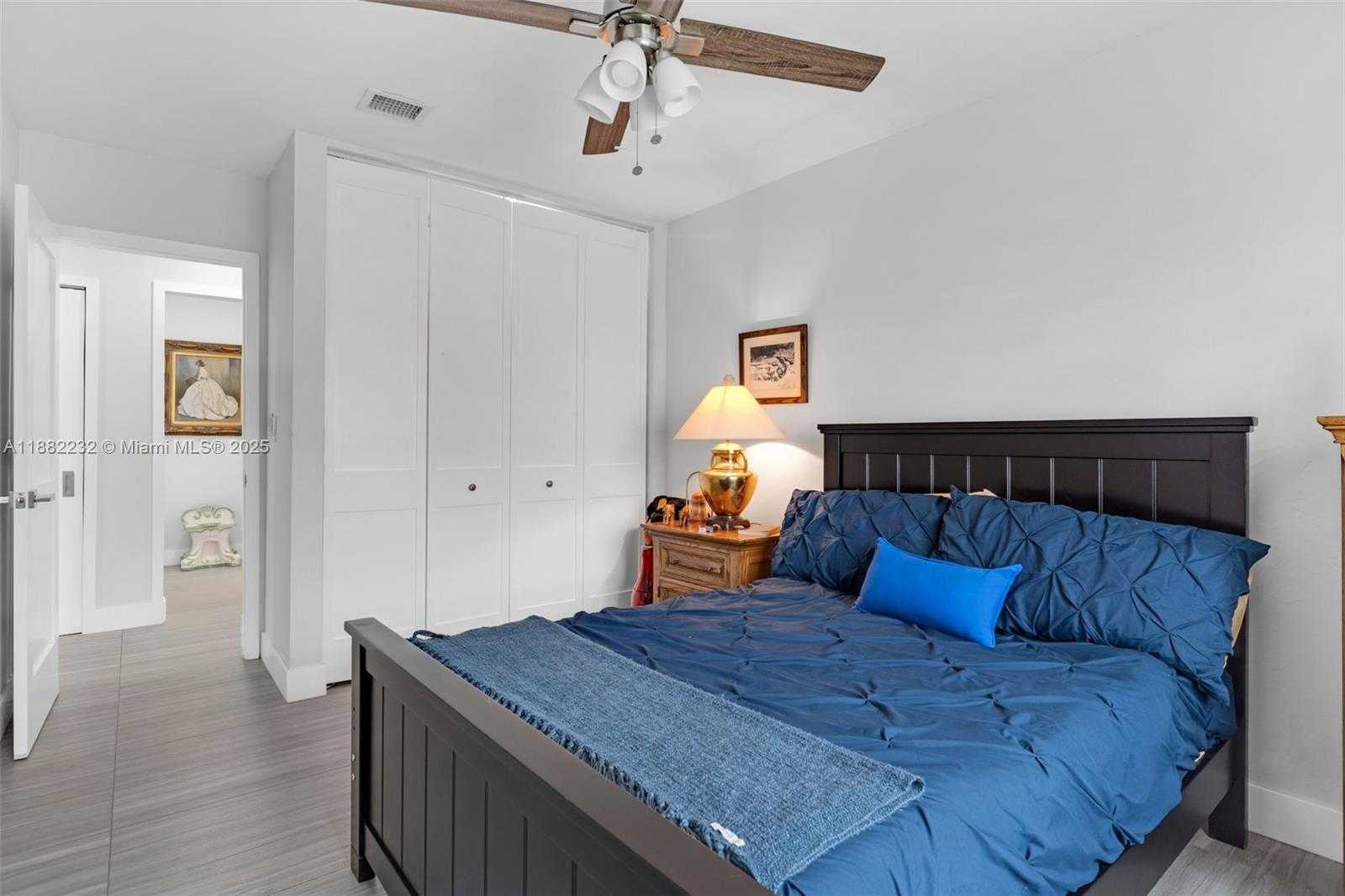 Small Image of 13925 SOUTH WEST 107TH TER, Miami Number 29