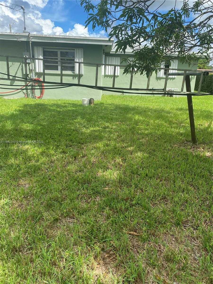 Small Image of Miami Gardens Number 2