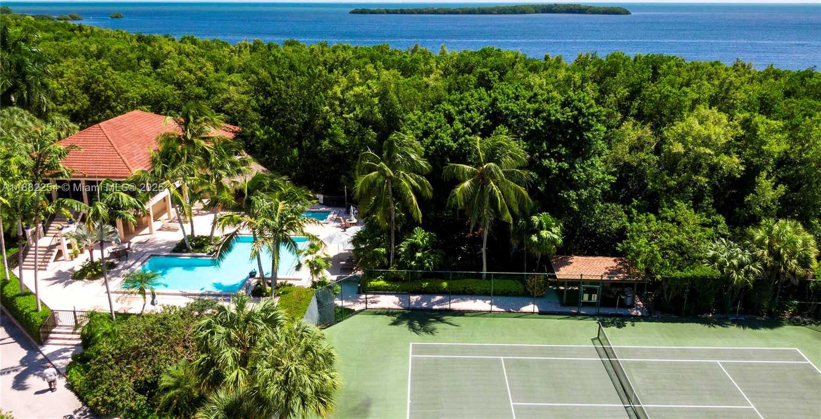 Small Image of 5863 PARADISE POINT DR, Palmetto Bay Number 20