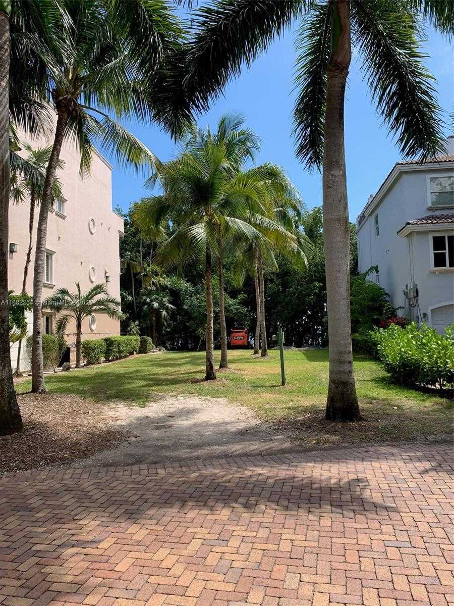 Small Image of 5863 PARADISE POINT DR, Palmetto Bay Number 7