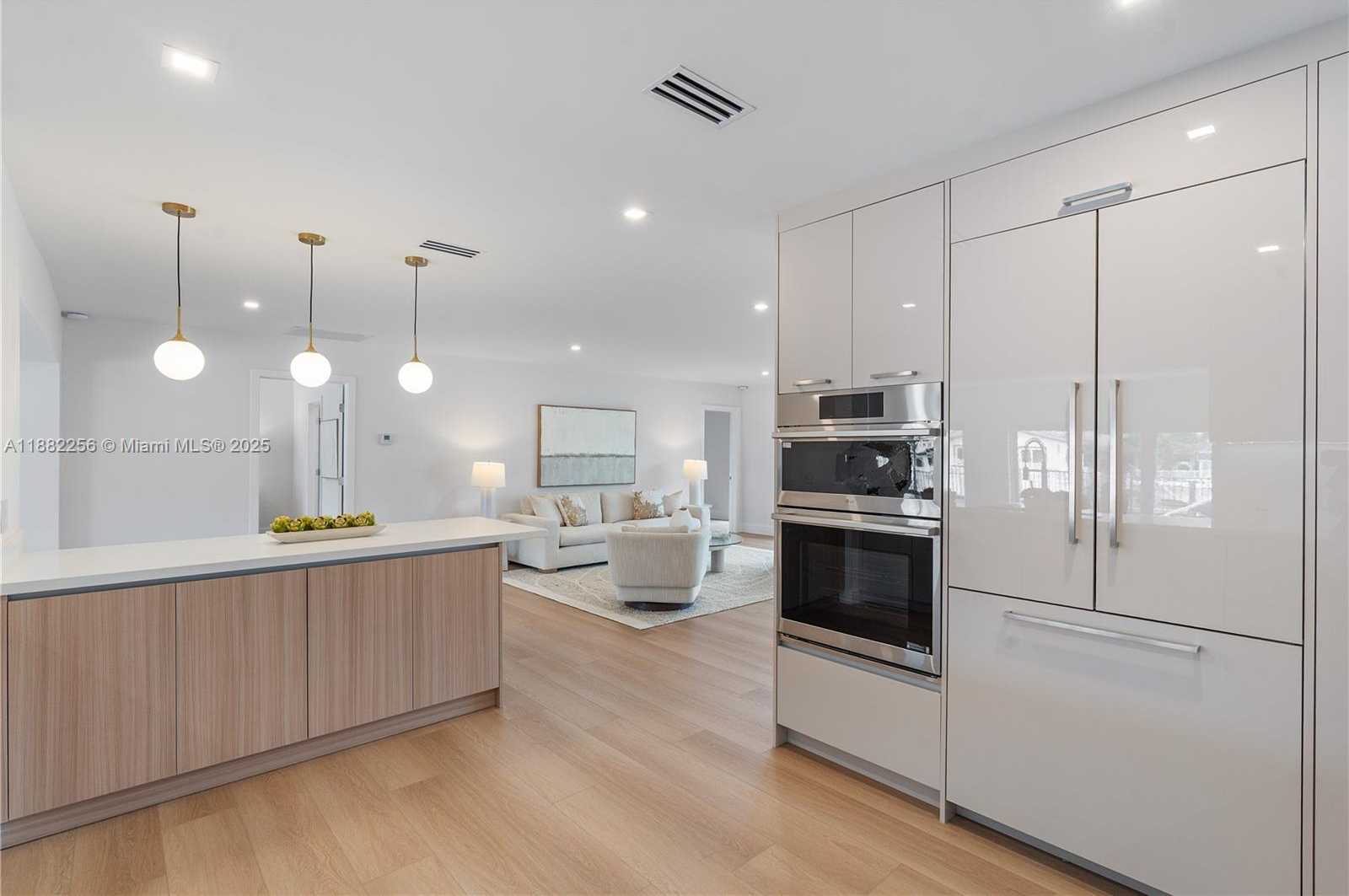 Small Image of 3341 NORTH EAST 38TH ST, Fort Lauderdale Number 11