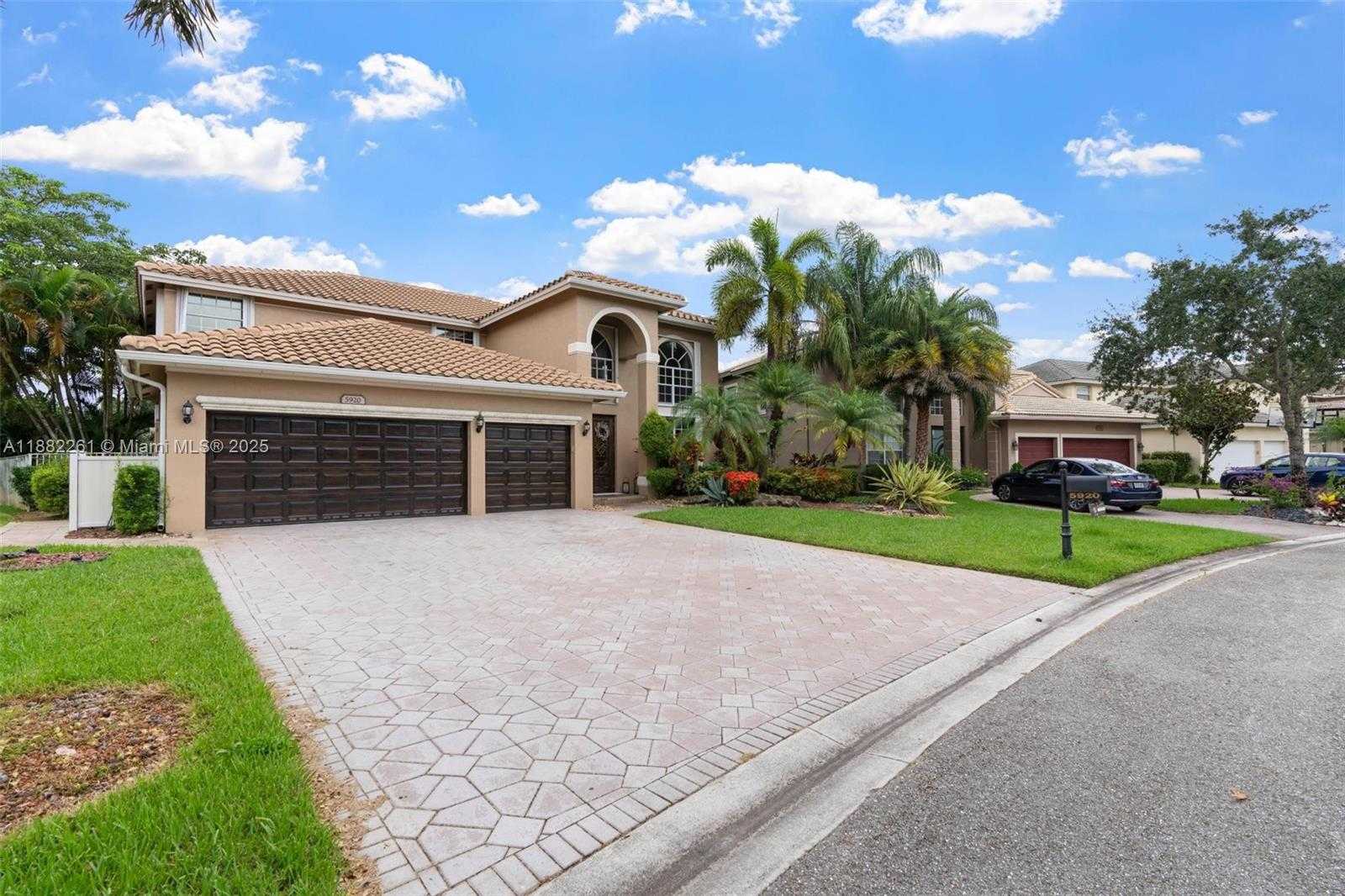 Small Image of 5920 NORTH WEST 54TH CIR, Coral Springs Number 6