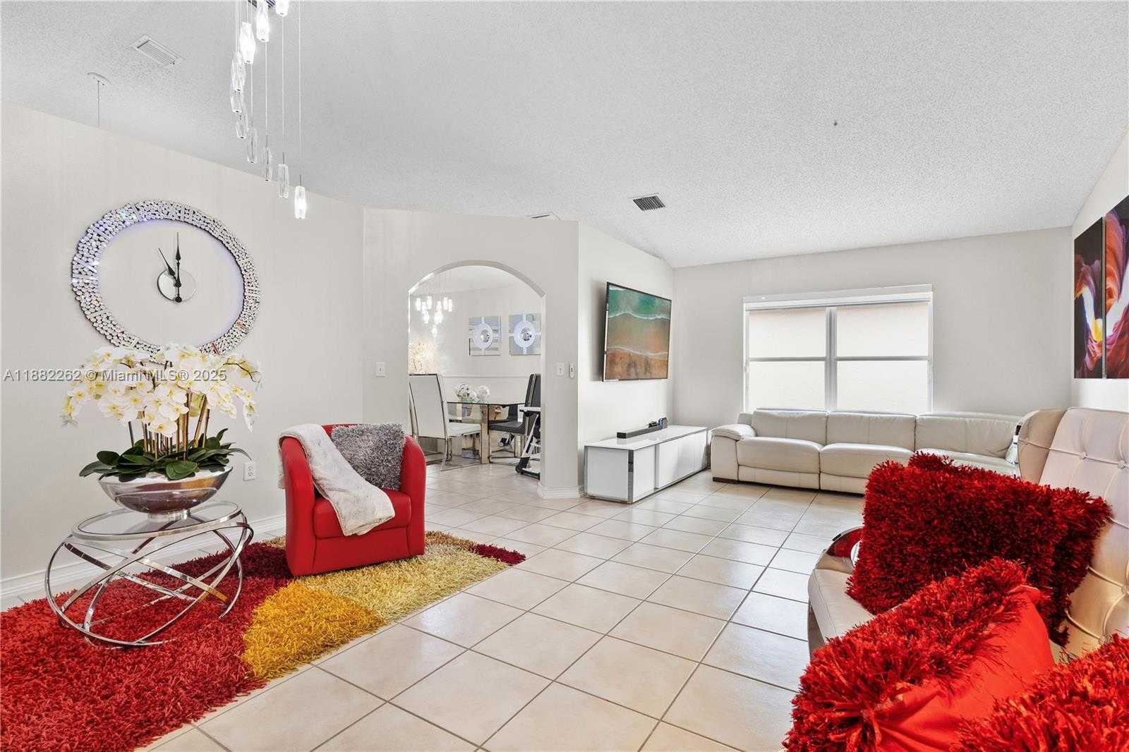 Small Image of 19020 NORTH WEST 54TH AVE, Miami Gardens Number 11