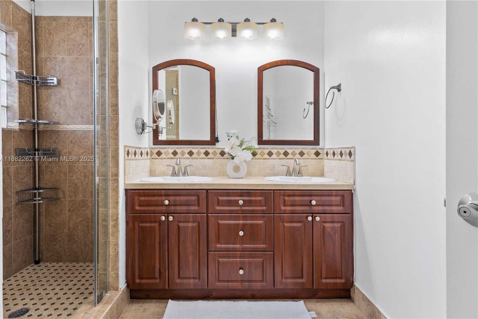 Small Image of 19020 NORTH WEST 54TH AVE, Miami Gardens Number 30