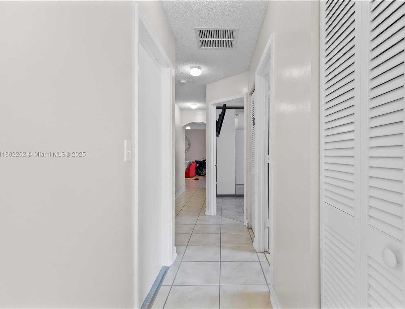 Small Image of 19020 NORTH WEST 54TH AVE, Miami Gardens Number 31