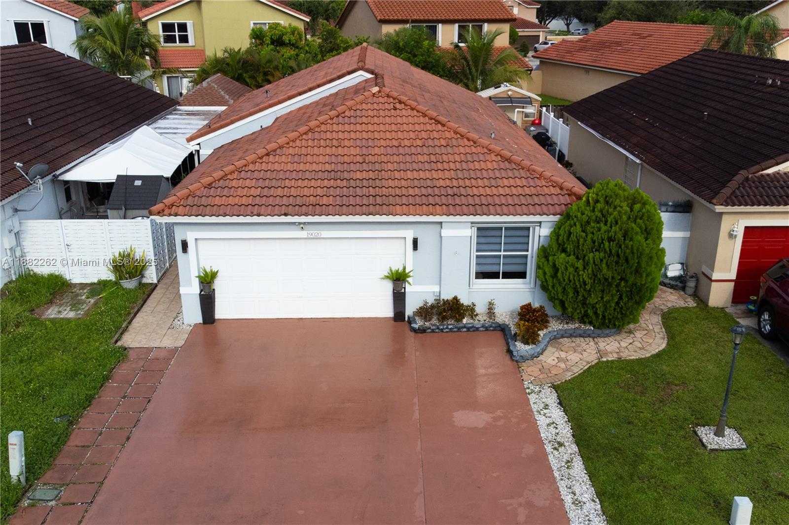 Small Image of 19020 NORTH WEST 54TH AVE, Miami Gardens Number 7