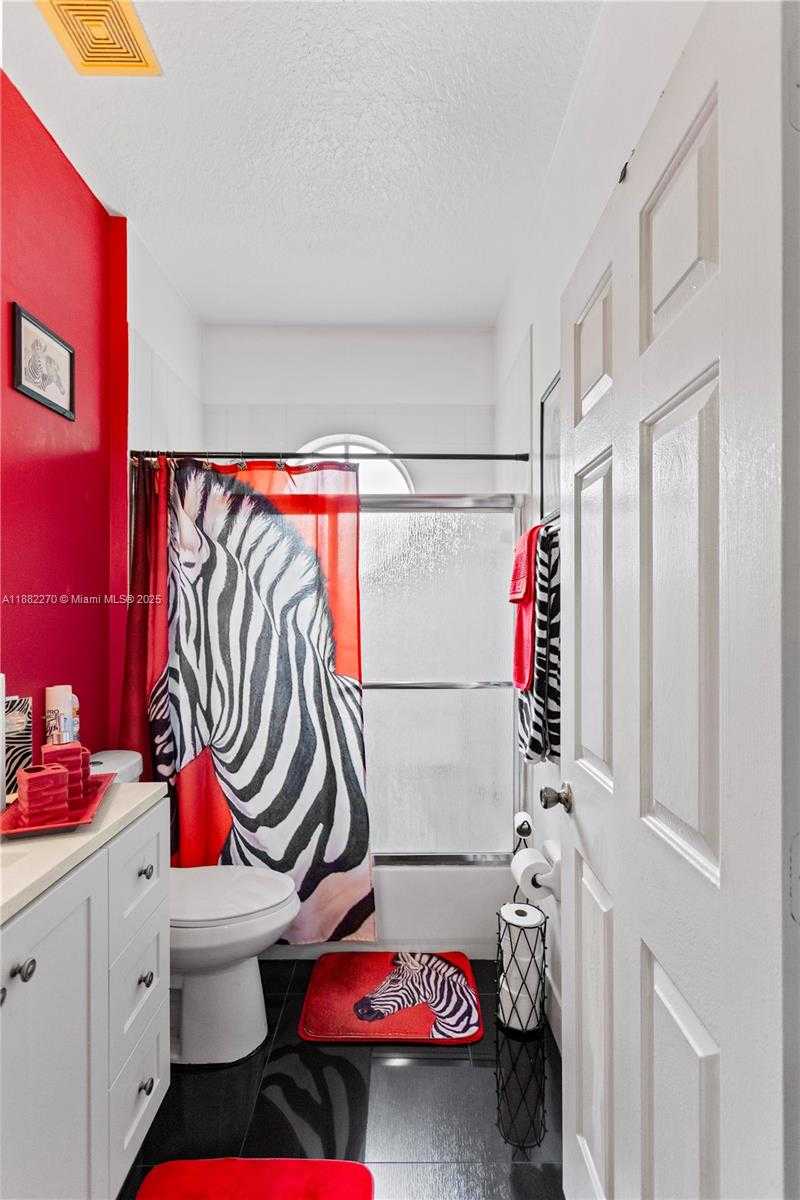 Small Image of 3143 ENCLAVE WAY, Lauderhill Number 19