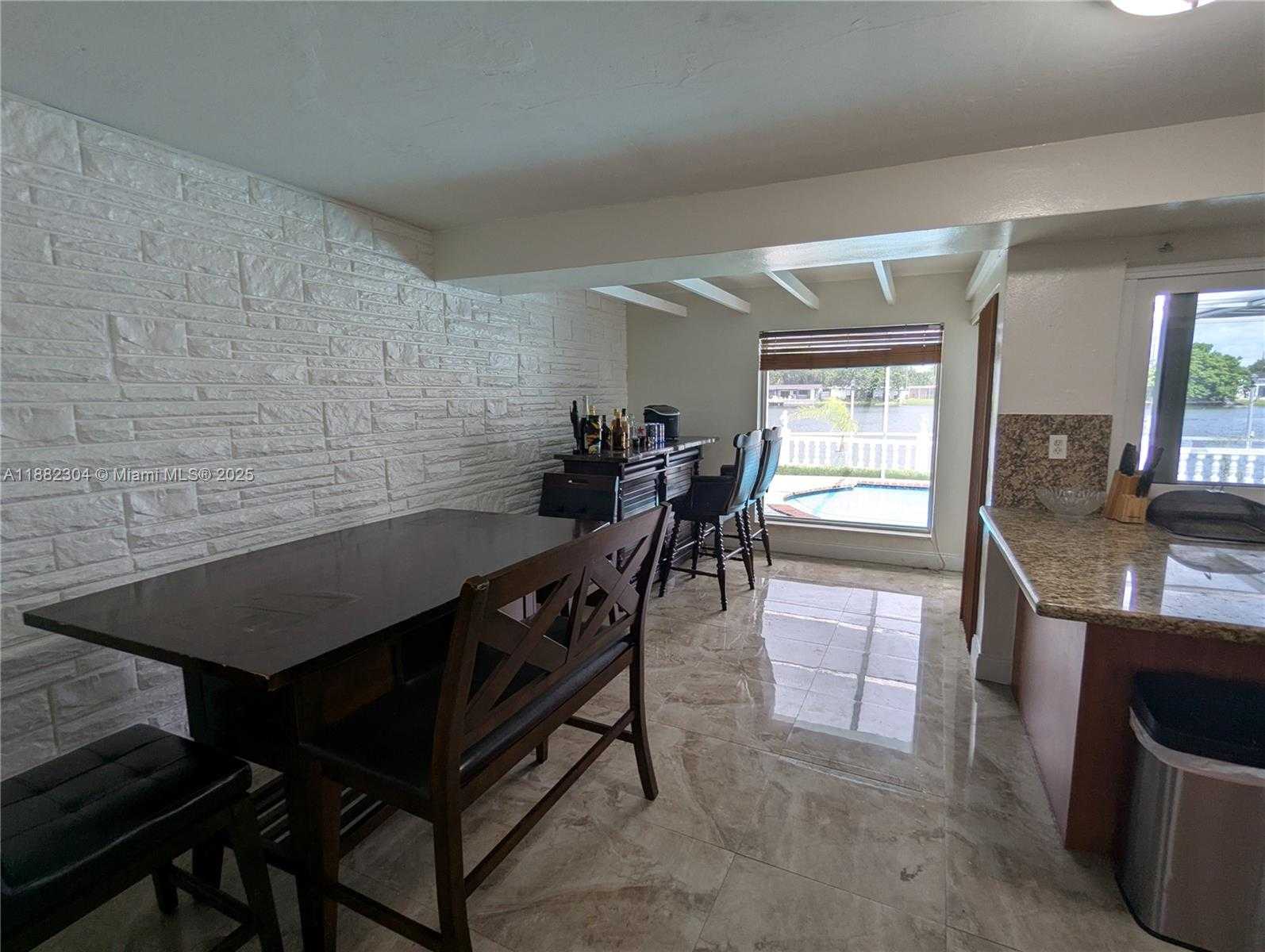 Small Image of 6757 ROSE DR, Miramar Number 17