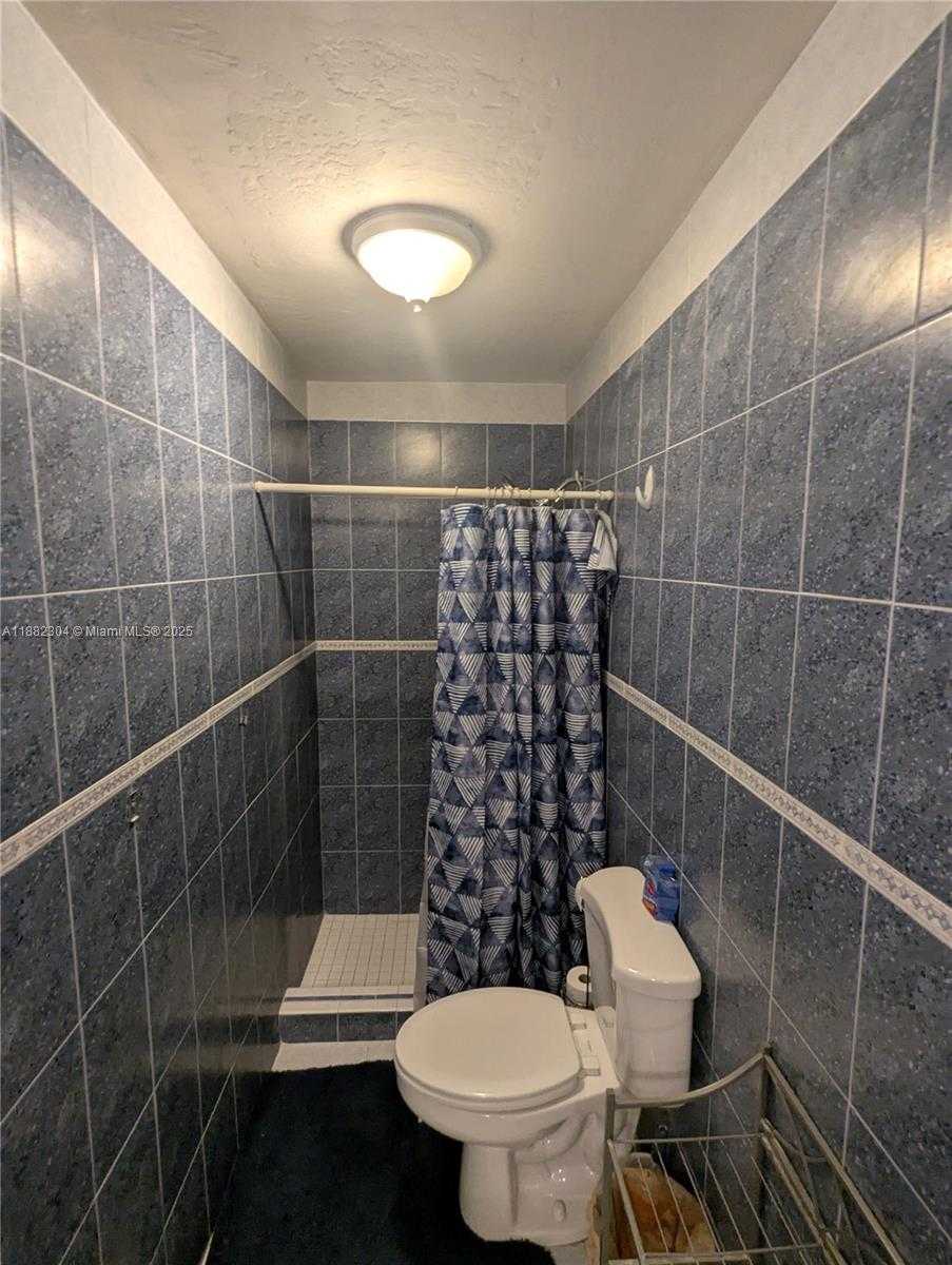 Small Image of 6757 ROSE DR, Miramar Number 28