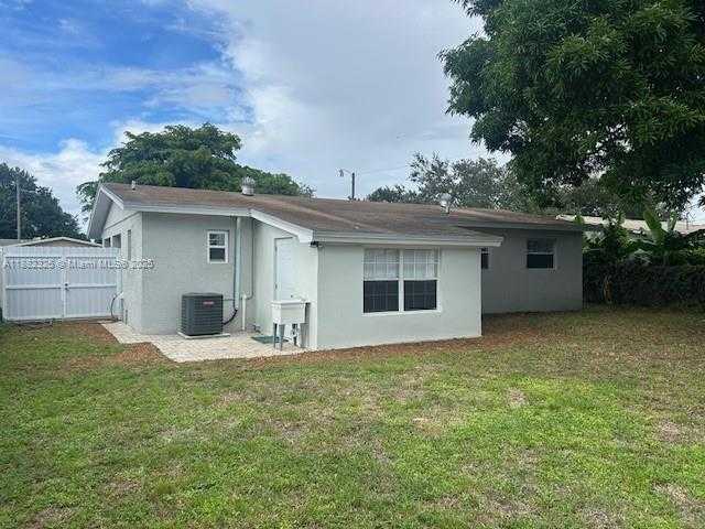 Small Image of 3040 NORTH WEST 20TH ST, Fort Lauderdale Number 15