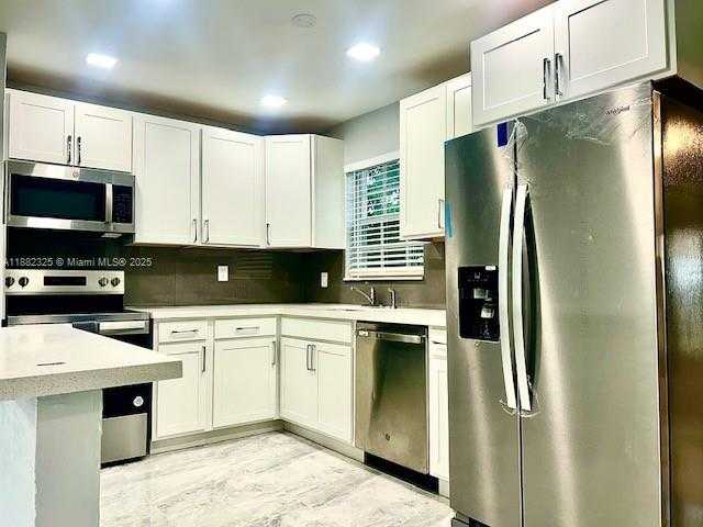 Small Image of 3040 NORTH WEST 20TH ST, Fort Lauderdale Number 3