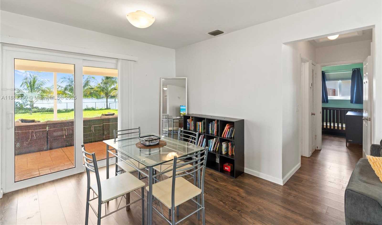 Small Image of 1301 NORTH WEST 87TH WAY, Pembroke Pines Number 12