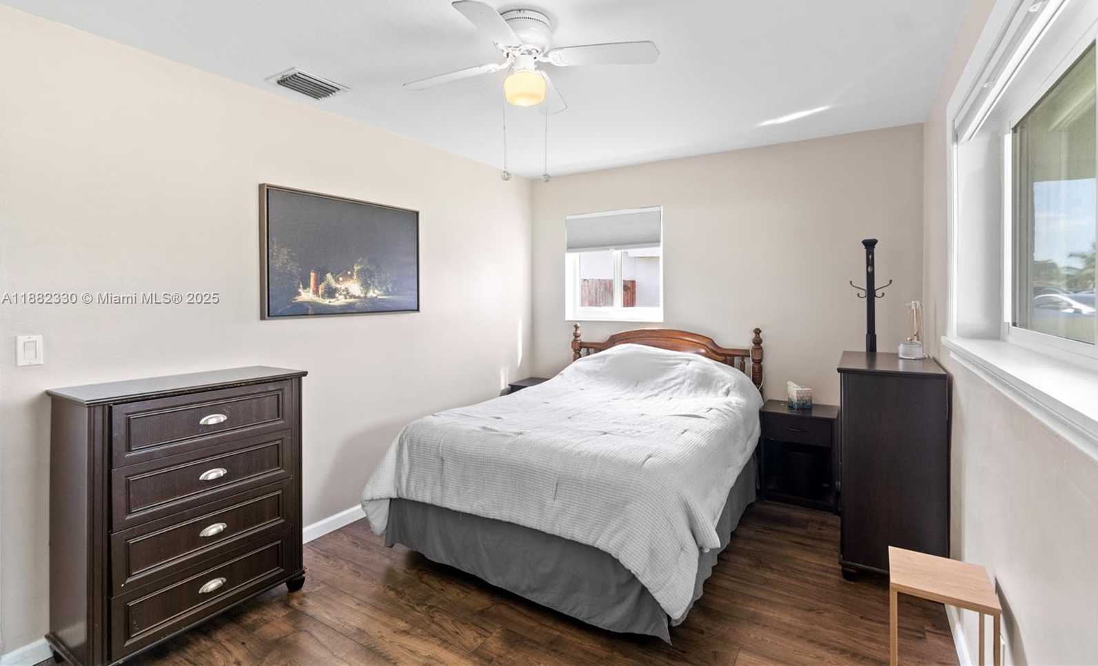 Small Image of 1301 NORTH WEST 87TH WAY, Pembroke Pines Number 16