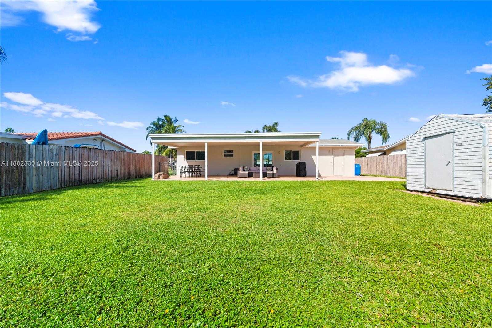 Small Image of 1301 NORTH WEST 87TH WAY, Pembroke Pines Number 27