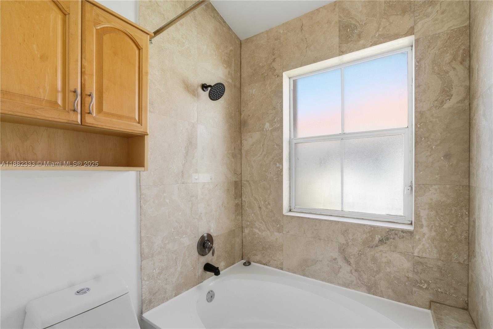 Small Image of 3625 MURANO DR, Hollywood Number 18